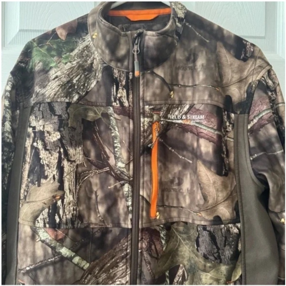 Field & Stream camo jacket - Picture 2 of 13